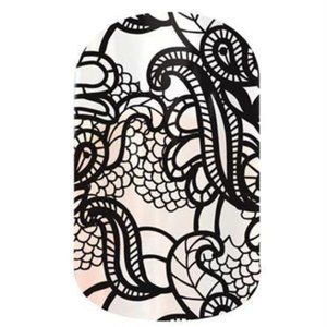 Black lace wrap Jamberry